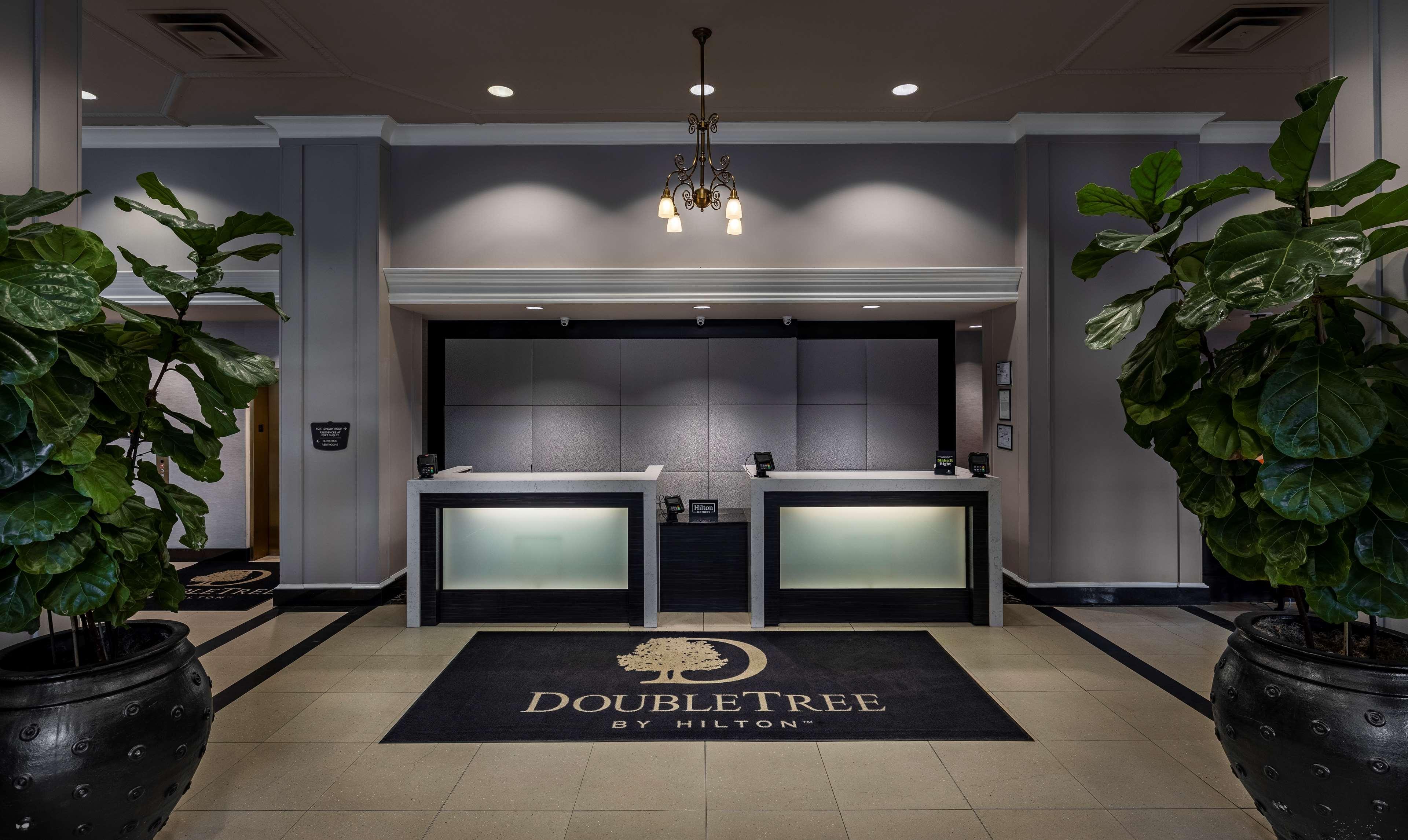 Doubletree Suites By Hilton Hotel Detroit Downtown - Fort Shelby Екстер'єр фото