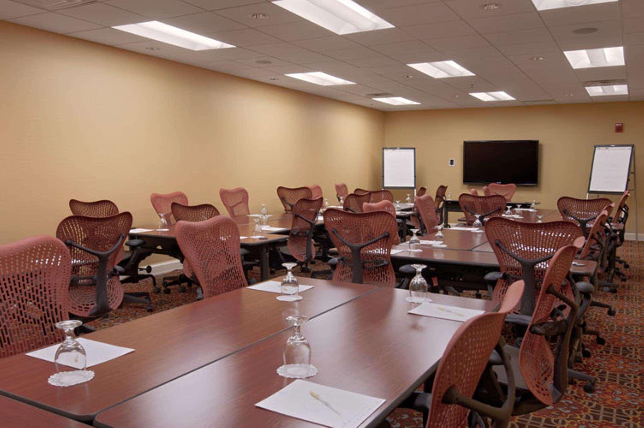 Doubletree Suites By Hilton Hotel Detroit Downtown - Fort Shelby Екстер'єр фото
