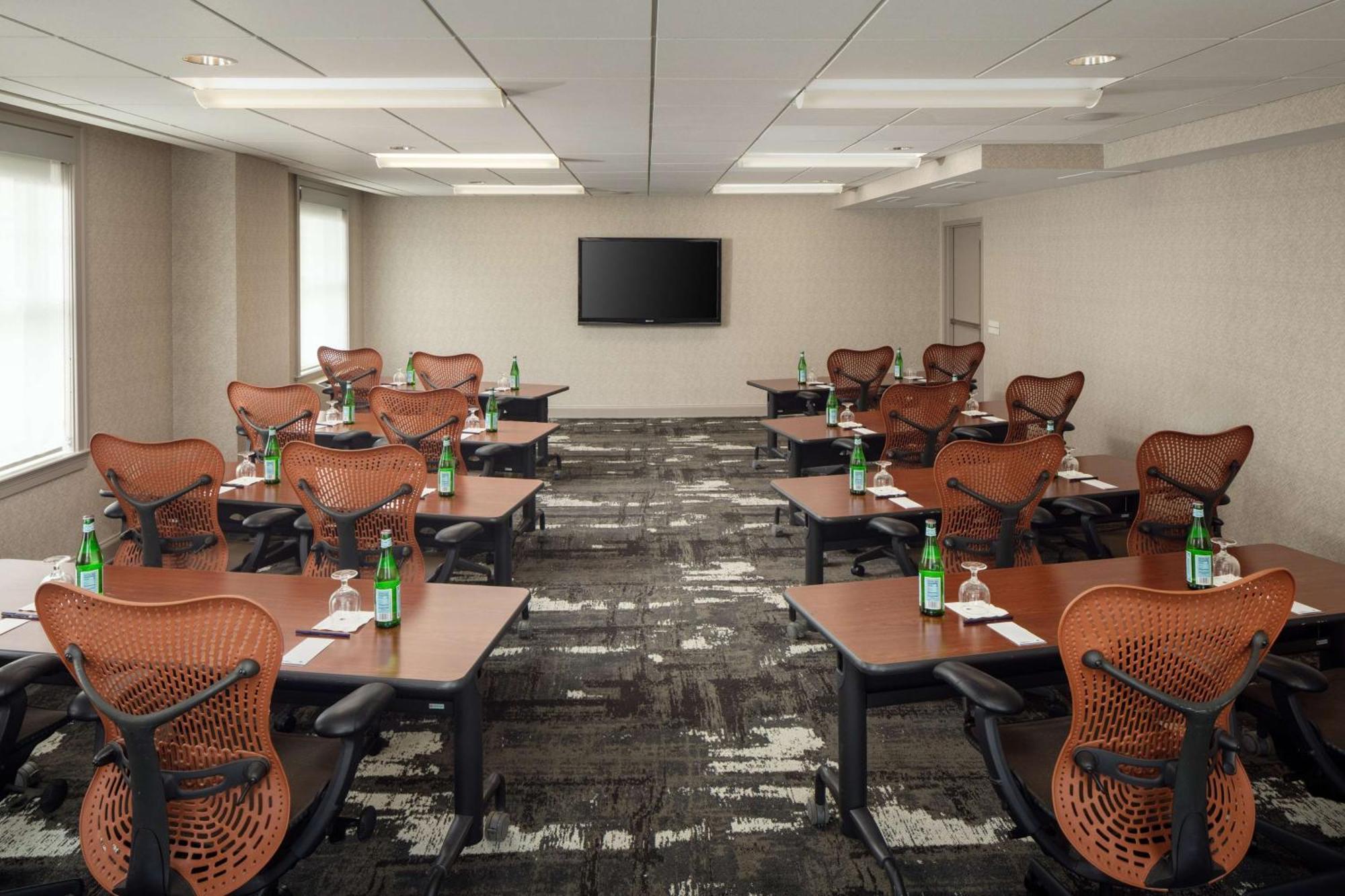 Doubletree Suites By Hilton Hotel Detroit Downtown - Fort Shelby Екстер'єр фото
