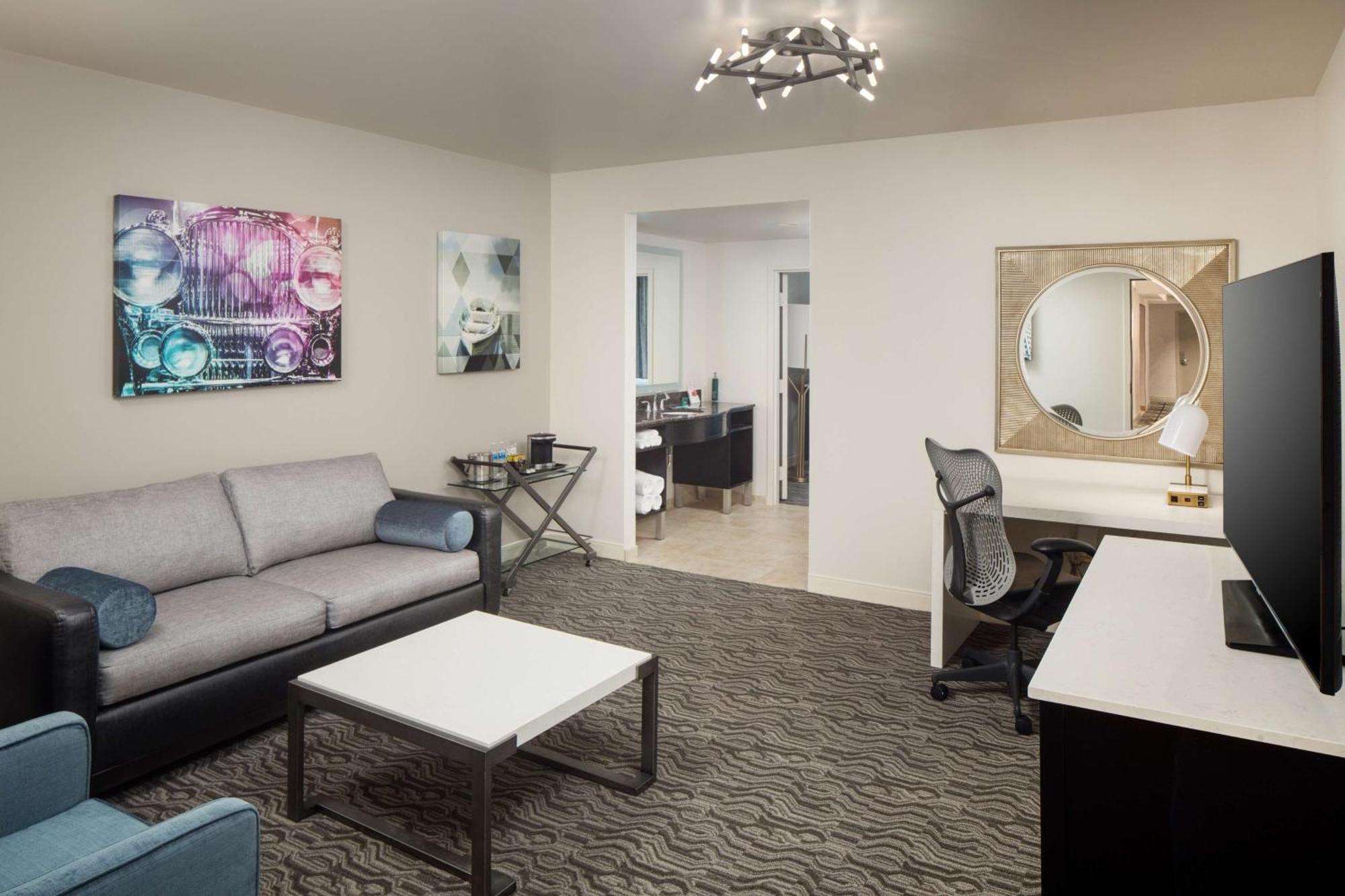 Doubletree Suites By Hilton Hotel Detroit Downtown - Fort Shelby Екстер'єр фото