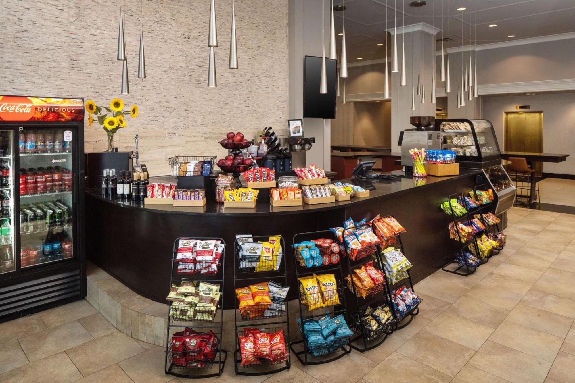 Doubletree Suites By Hilton Hotel Detroit Downtown - Fort Shelby Екстер'єр фото