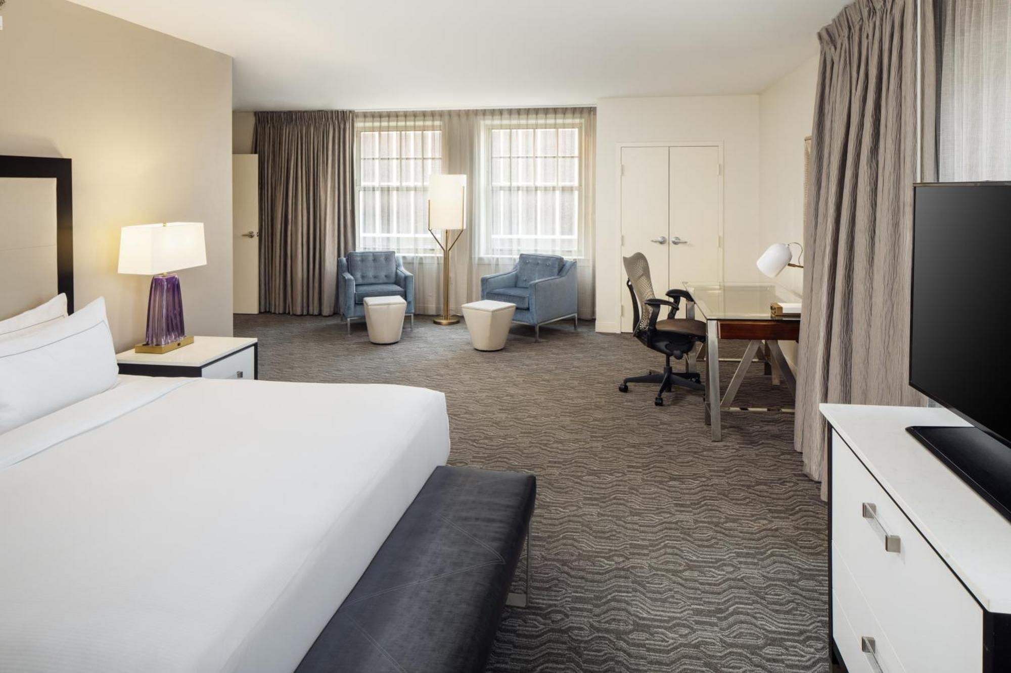 Doubletree Suites By Hilton Hotel Detroit Downtown - Fort Shelby Екстер'єр фото