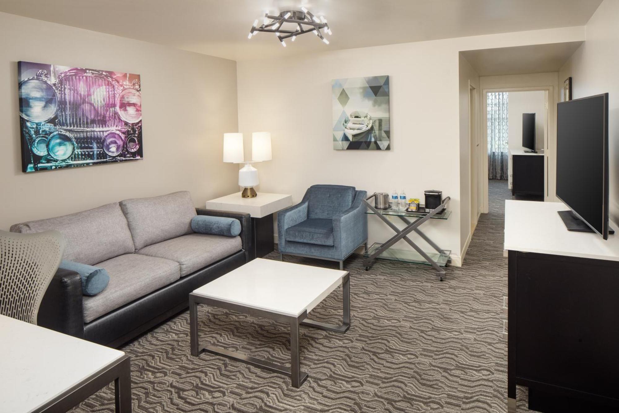 Doubletree Suites By Hilton Hotel Detroit Downtown - Fort Shelby Екстер'єр фото